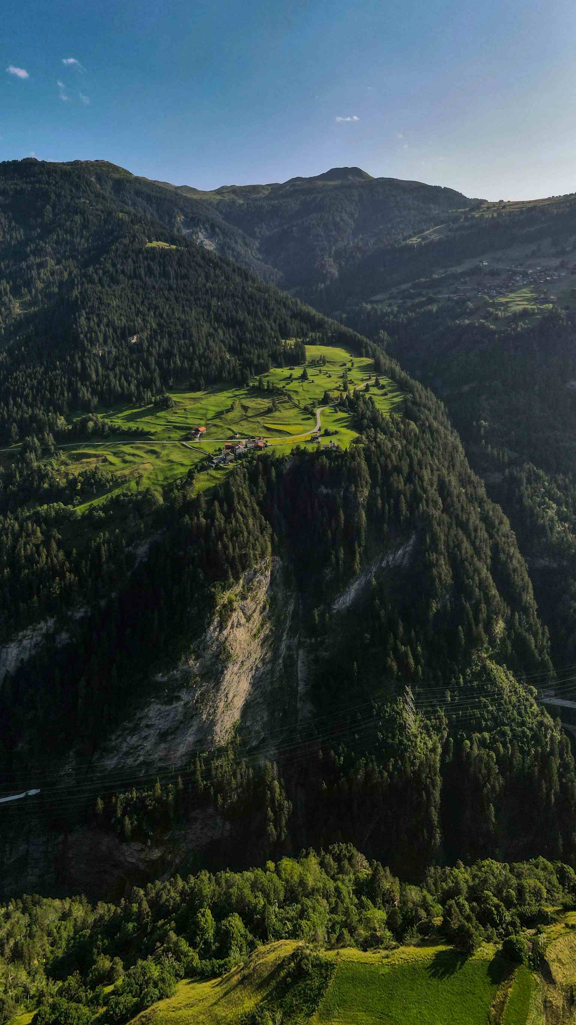 Hof Buchli, Produzent in Valendas Kanton Graubünden in der Schweiz