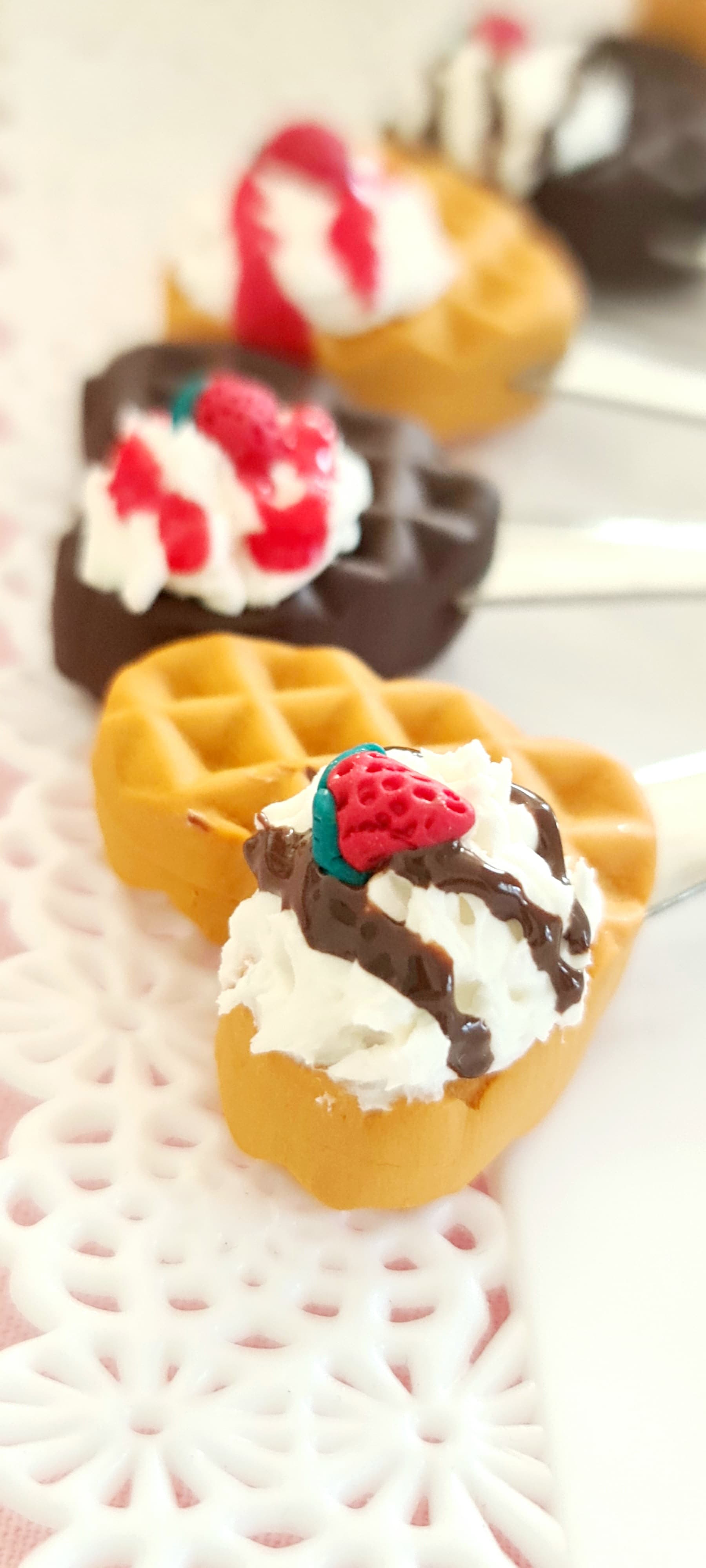 Cuillères à café avec fausses gaufres, 1000 idee regalo