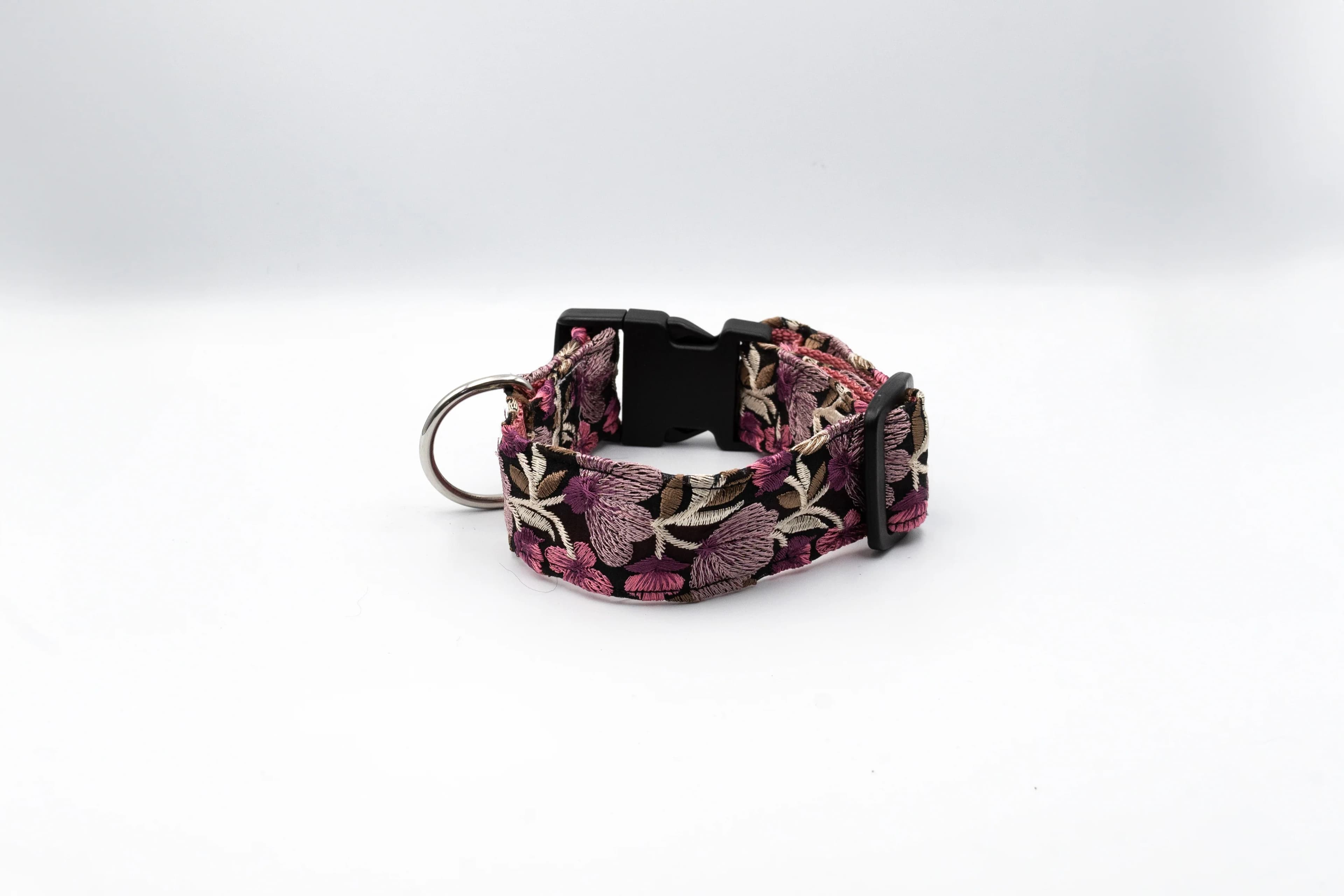 Collier "Fleur", Luas Manufaktur