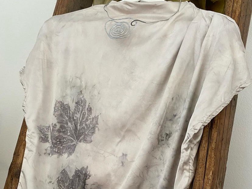Dyed blouse blouse with leaves , Selenite di Marusca Aldeghi, Mendrisio, image 2 | Mimelis