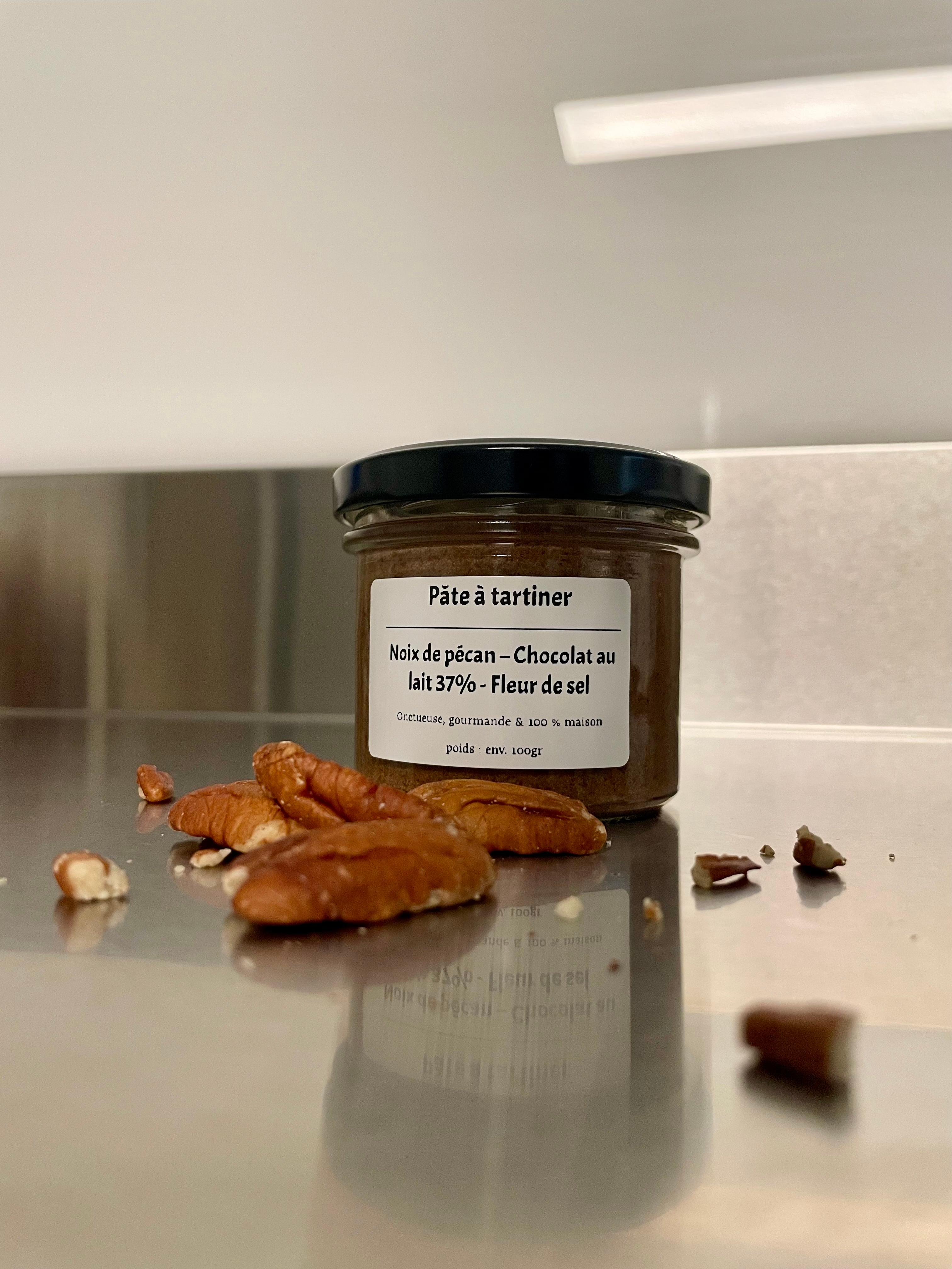 L'Aveline Chocolaterie, produttore nel Bussy FR canton Friburgo in Svizzera,  foto 2