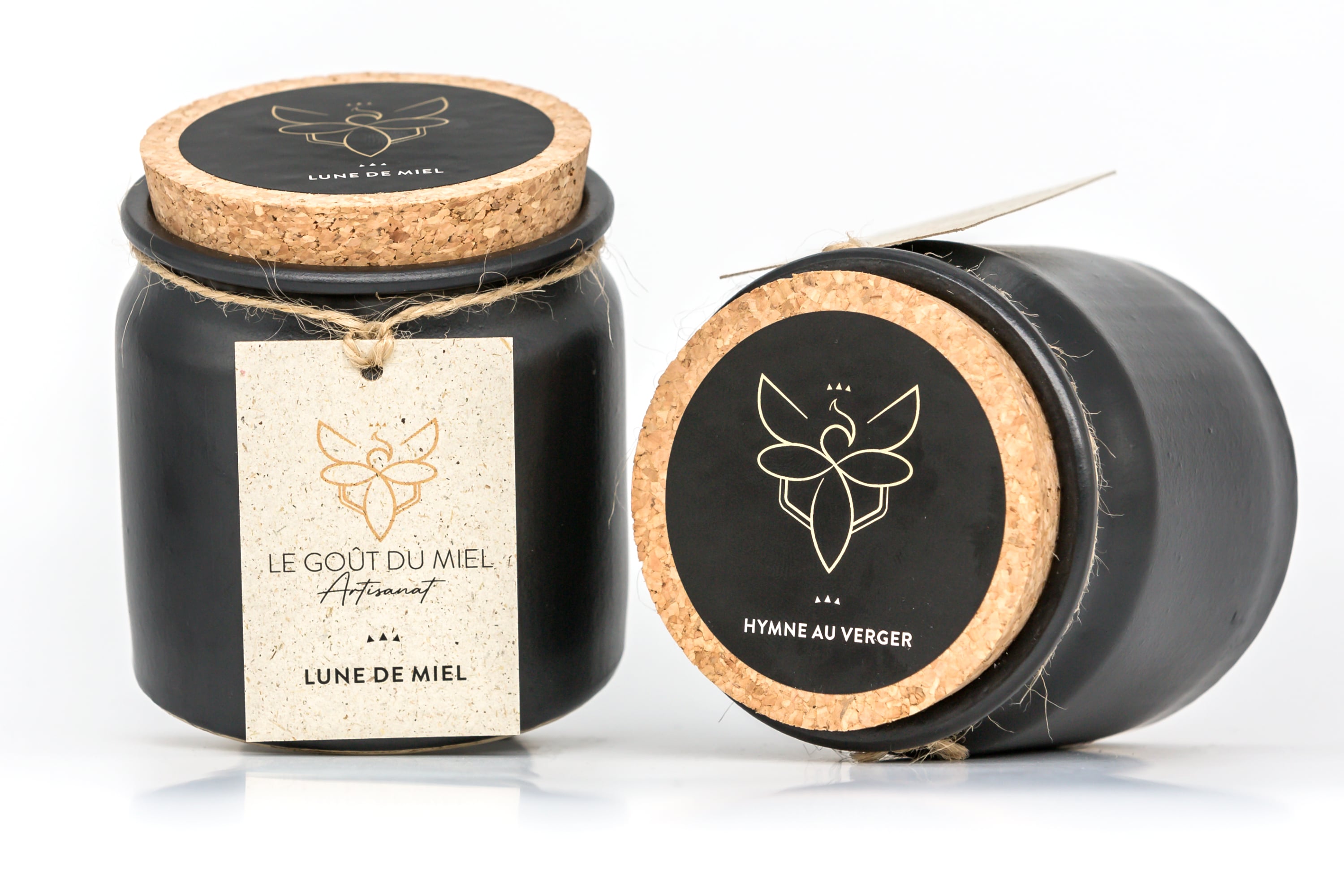 Scented candle in a ceramic pot "Between cream and sky", Le Goût du Miel, Courtepin, image 1 | Mimelis