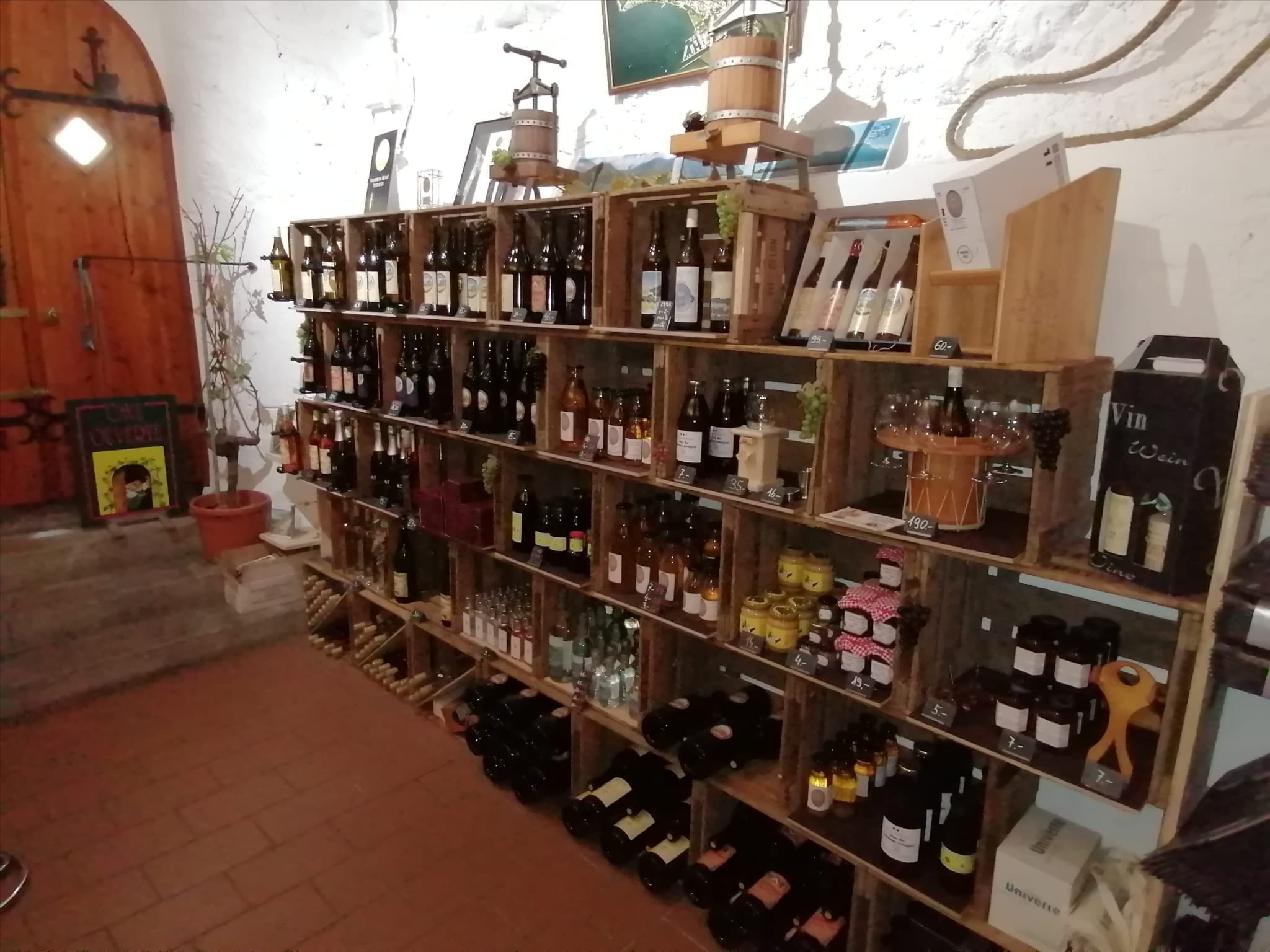 Domaine Christophe Bertholet, producteur à Villeneuve canton de Vaud en Suisse,  image 3