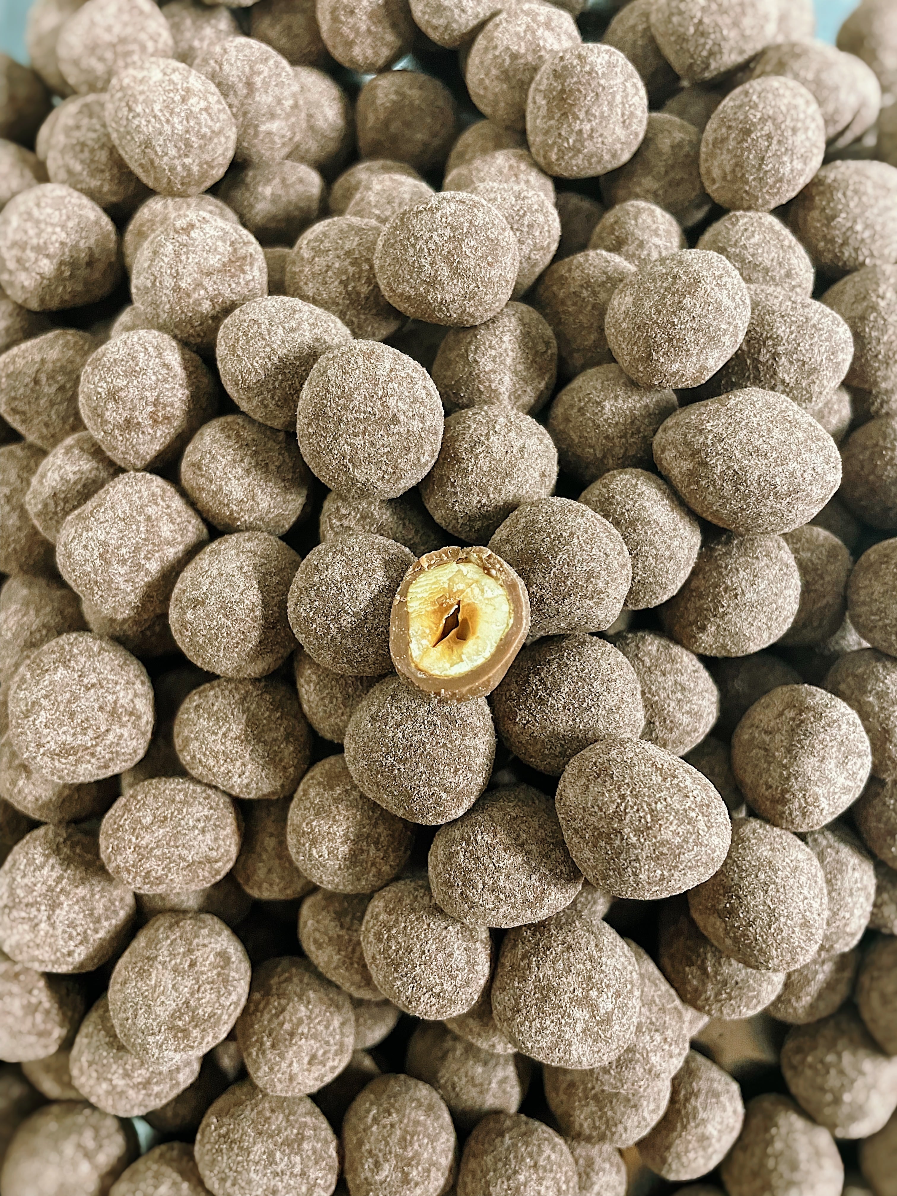 Choconut's noisettes, 100g, L'Aveline Chocolaterie, Bussy FR, image 1 | Mimelis
