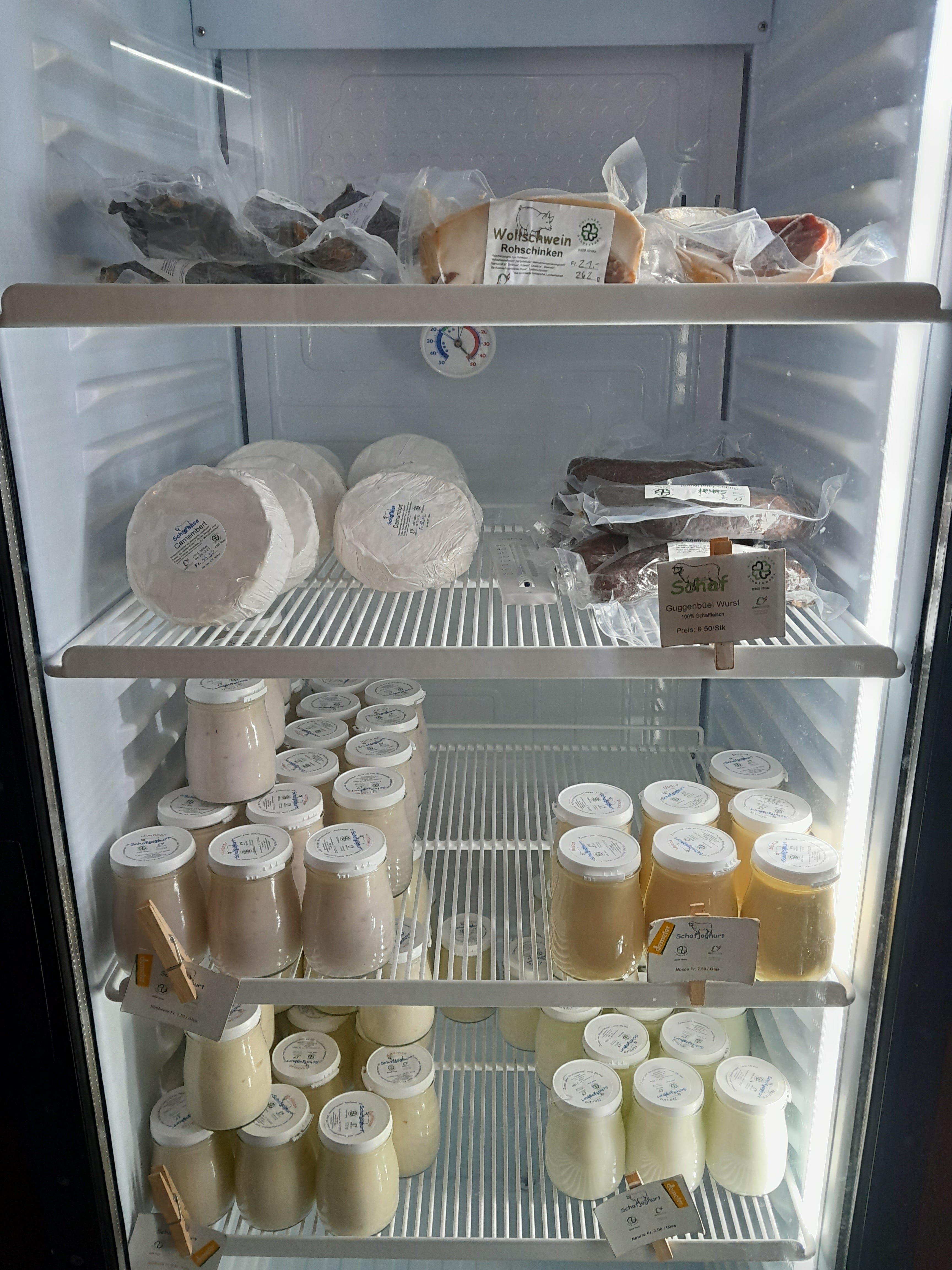 Biolandbau Guggenbüel  Hofladen , produttore nel Illnau-Effretikon canton Zurigo in Svizzera,  foto 8