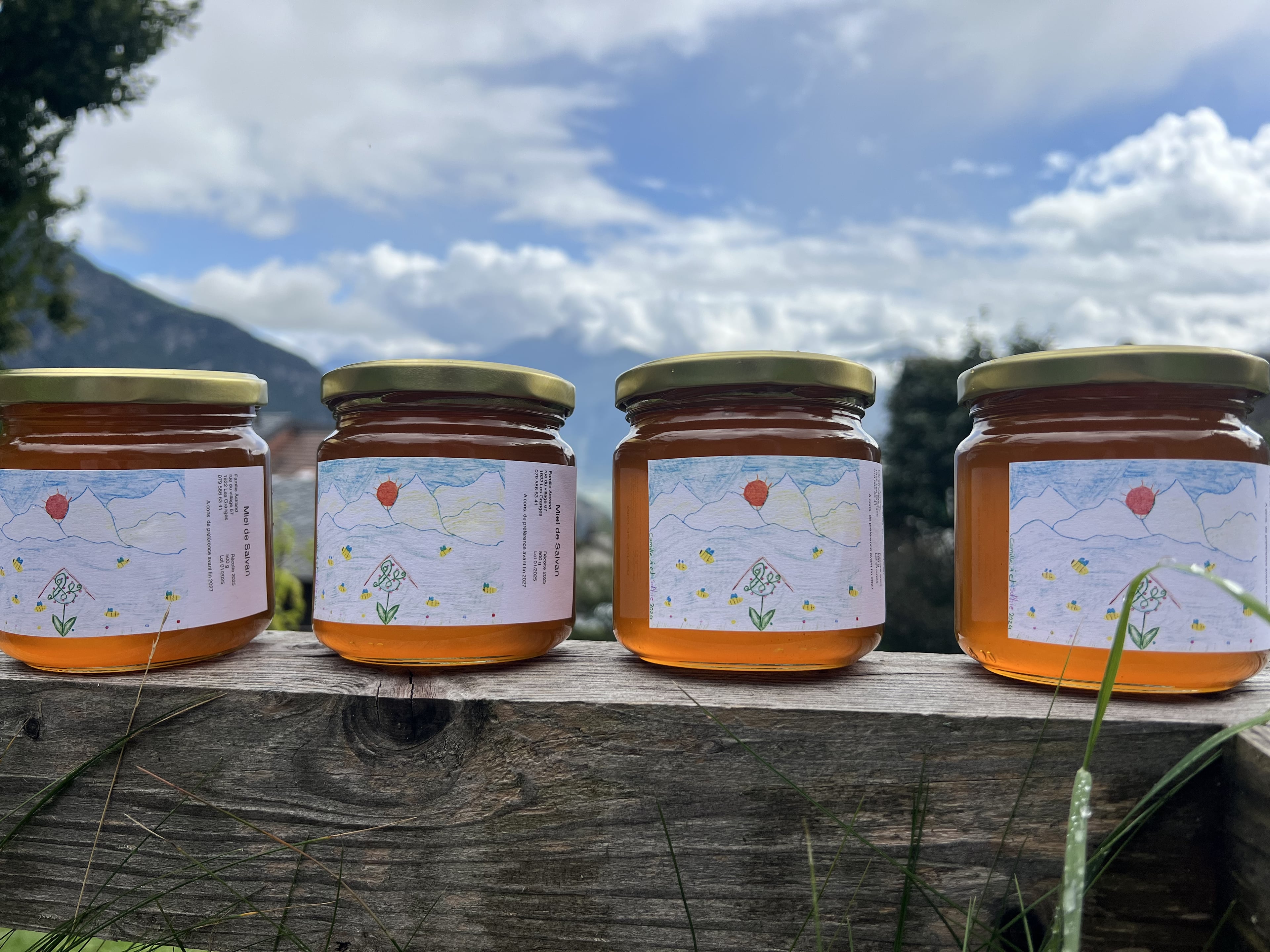 Å Produits de la Ruche, producteur à Les Granges (Salvan) canton de Valais en Suisse,  image 2