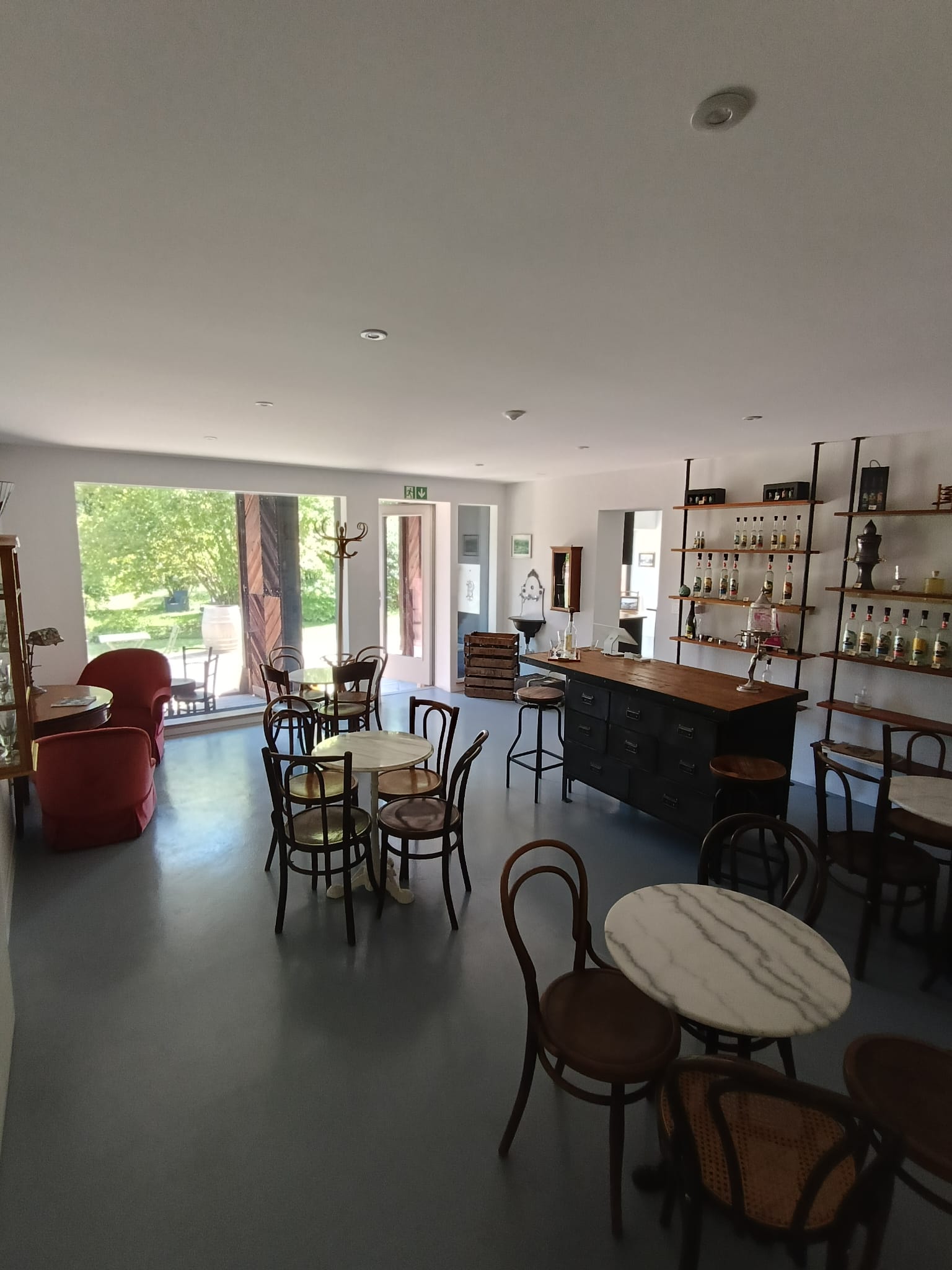 Absinthe La Valote Martin Sàrl, produttore nel Val-de-Travers canton Neuchâtel in Svizzera,  foto 2