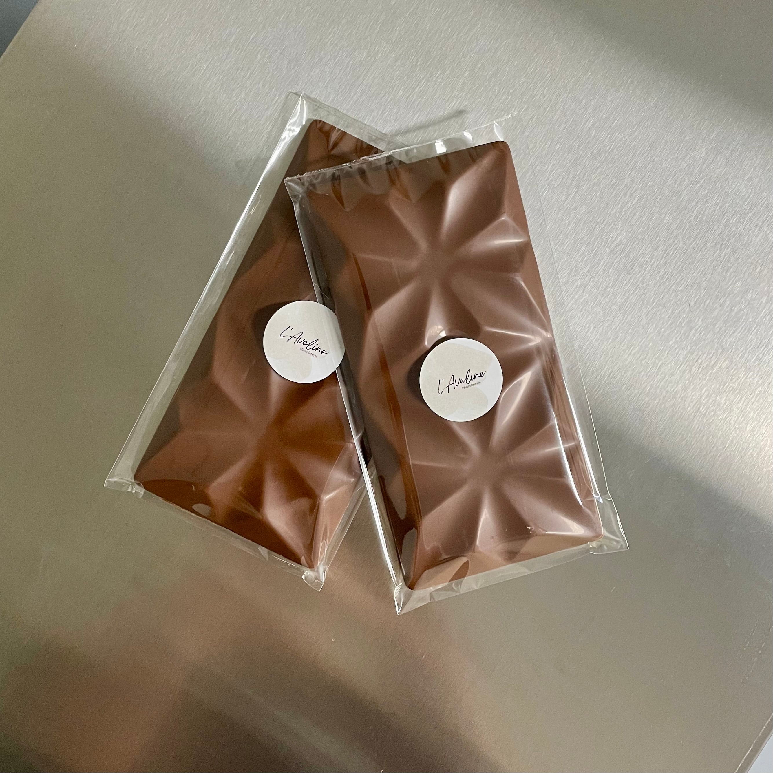 L'Aveline Chocolaterie, produttore nel Bussy FR canton Friburgo in Svizzera,  foto 10