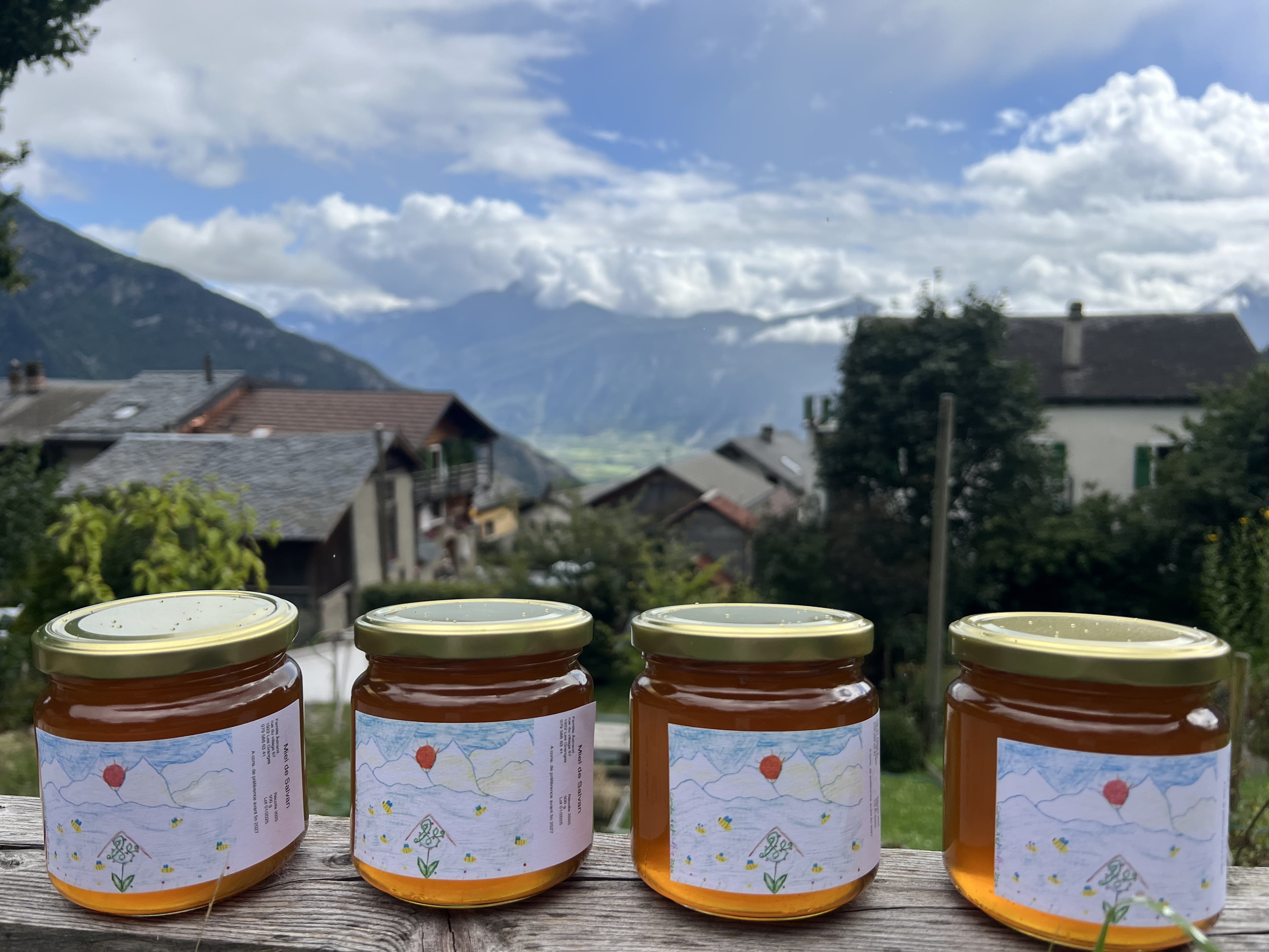 Å Produits de la Ruche, producteur à Les Granges (Salvan) canton de Valais en Suisse,  image 4
