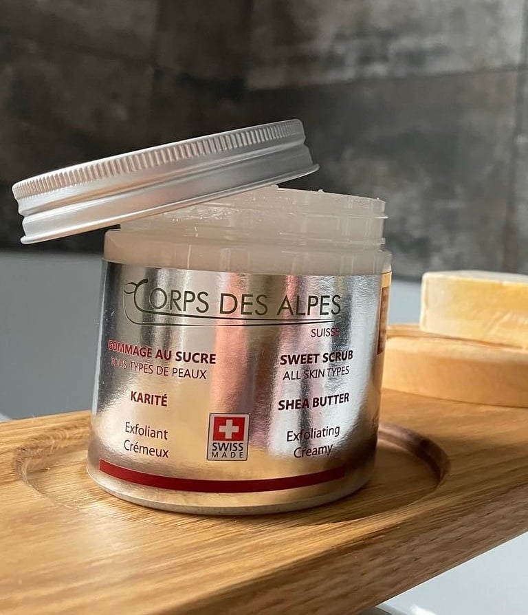 Scrub allo zucchero di karitè, Corps des Alpes Cosmétiques Naturels, La Verrerie, image 1 | Mimelis