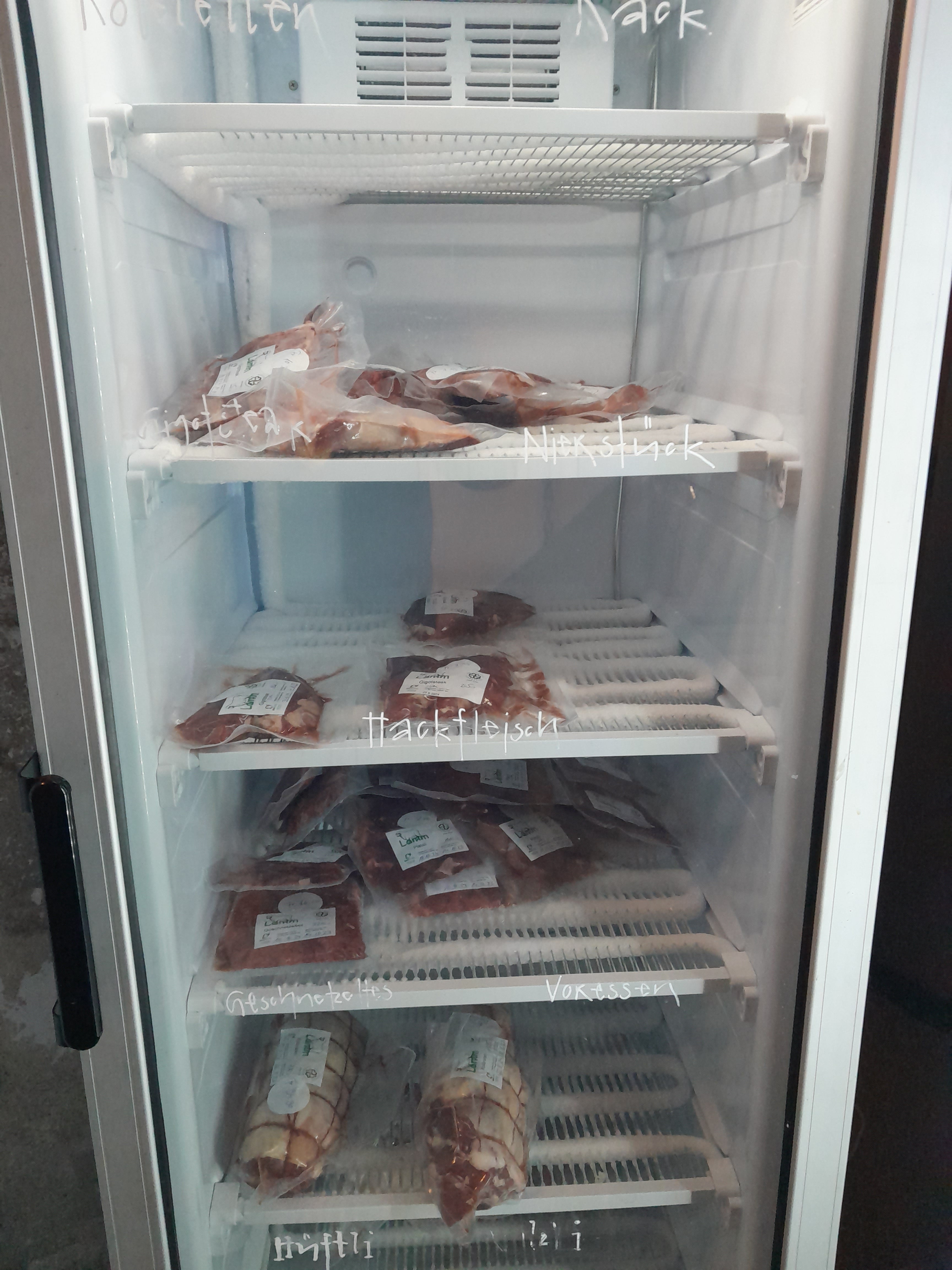 Biolandbau Guggenbüel  Hofladen , produttore nel Illnau-Effretikon canton Zurigo in Svizzera,  foto 12