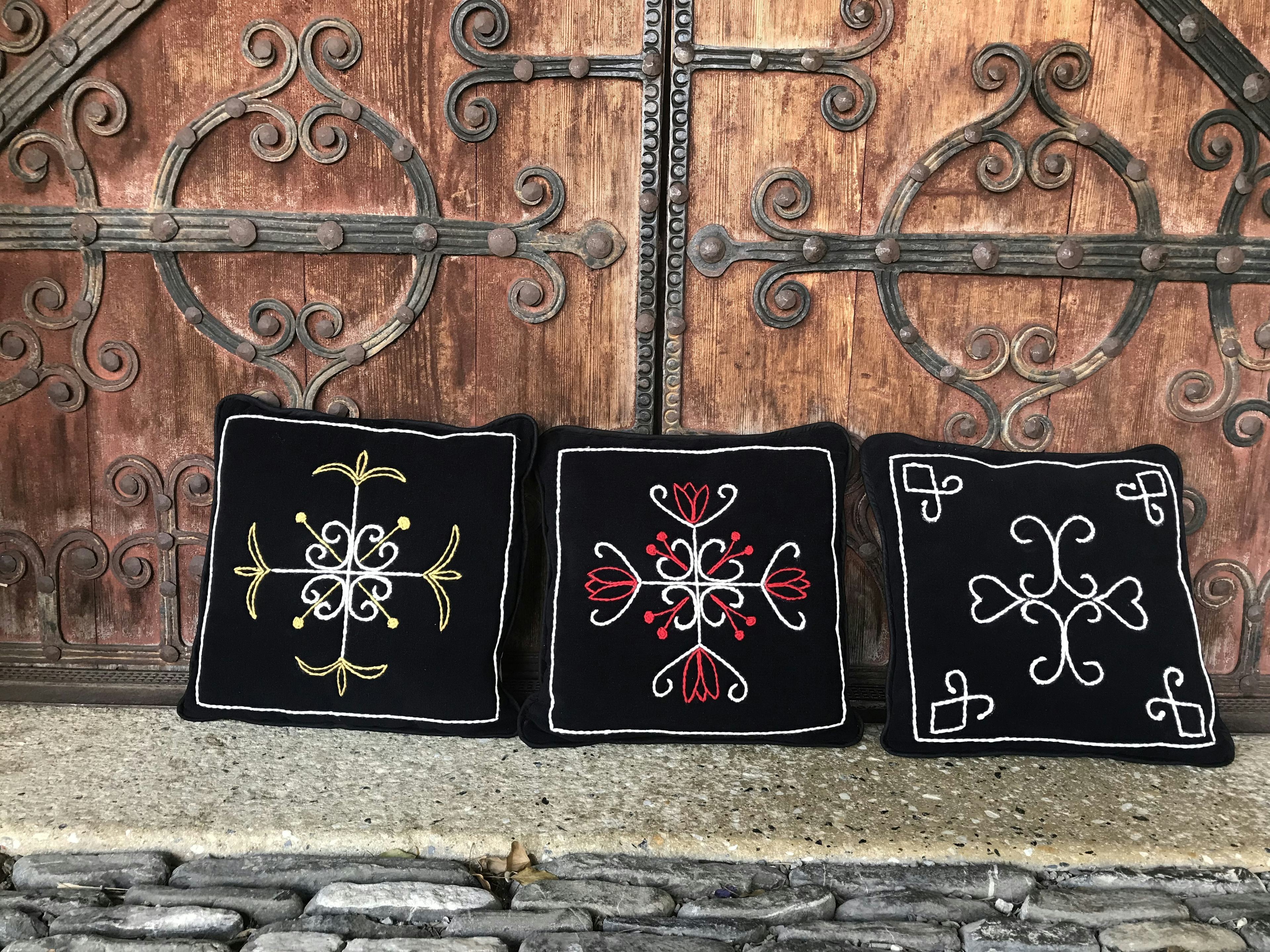Coussins décoratifs , produit artisanal en vente directe en Suisse